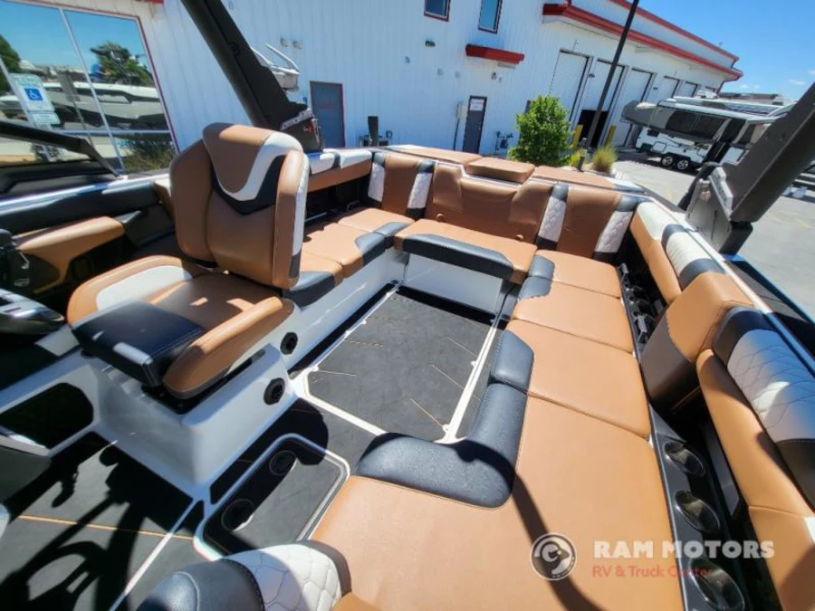 2023-malibu-m220-138940-image9