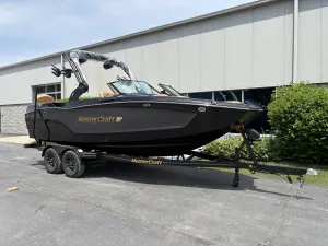 2026-mastercraft-xt22-138944-image2