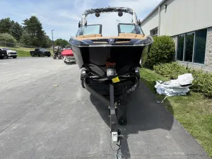 2026-mastercraft-xt22-138944-image4