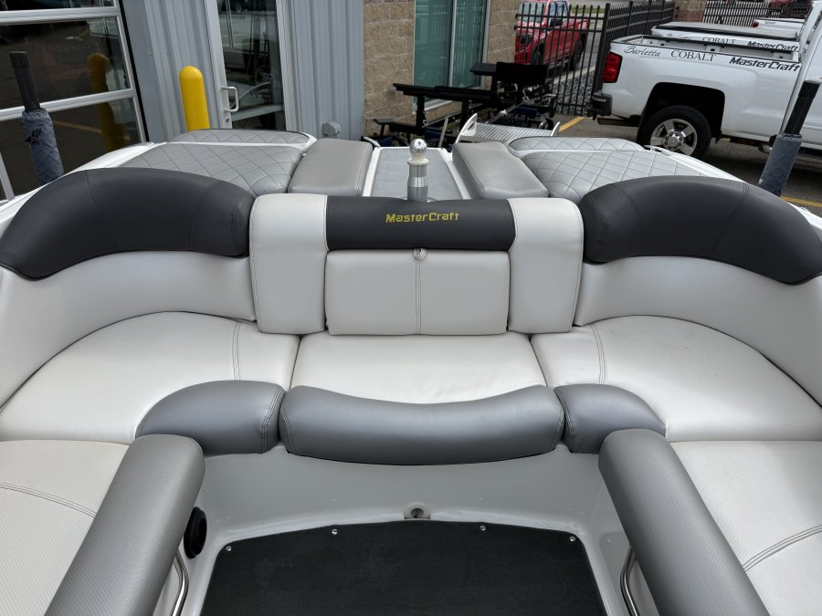 2011-mastercraft-x25-138945-image20