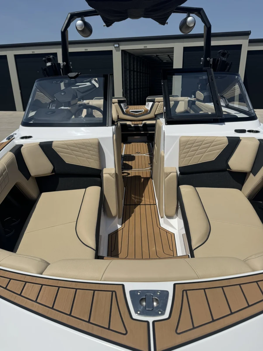 2023-nautique-g23-138976-image3.webp