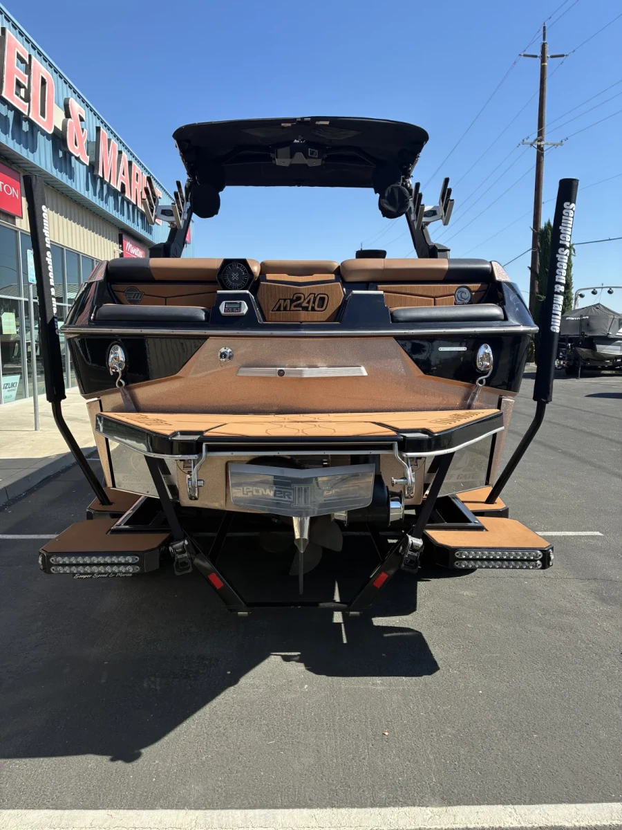 2020-malibu-m240-138982-image6.webp