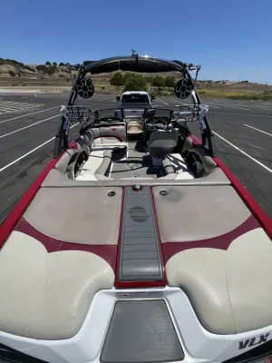 2012-malibu-wakesetter-vlx-138990-image2.webp