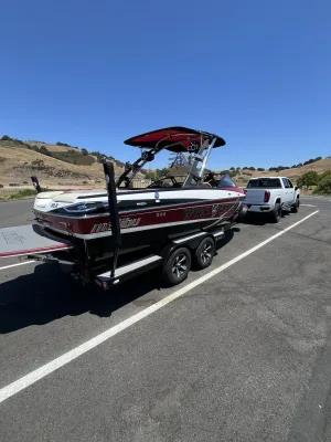 2012-malibu-wakesetter-vlx-138990-image9.webp