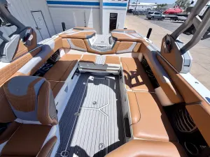 2021-nautique-g23-138991-image16.webp