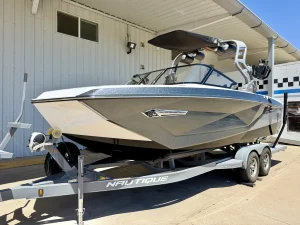 2021-nautique-g23-138991-image2.webp