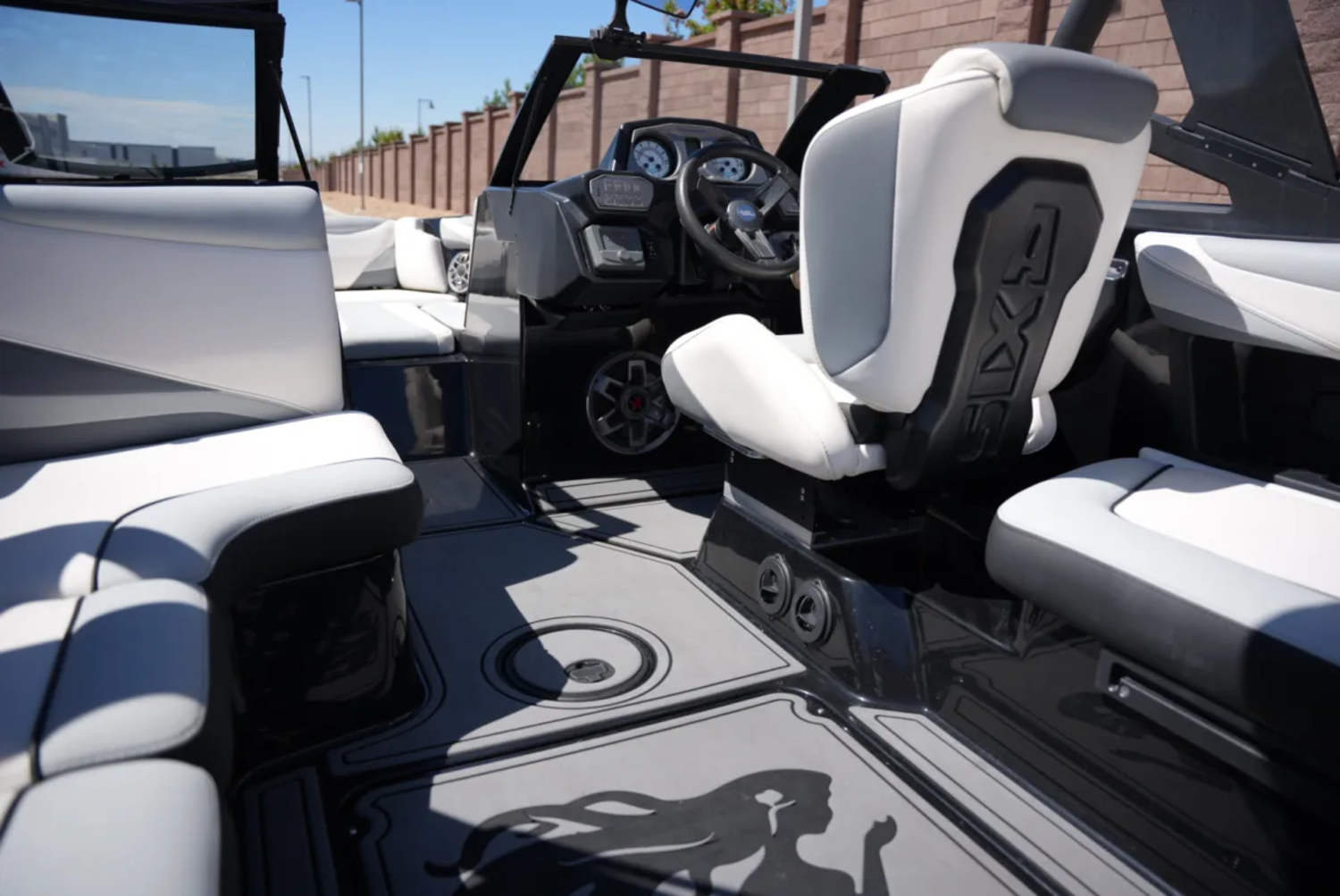 2019 Axis T22 