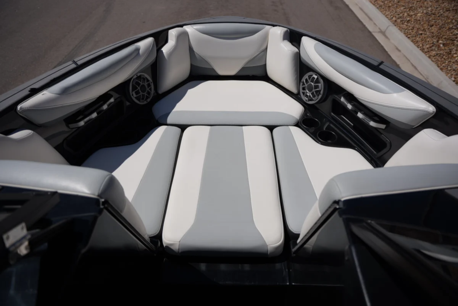 2019 Axis T22 