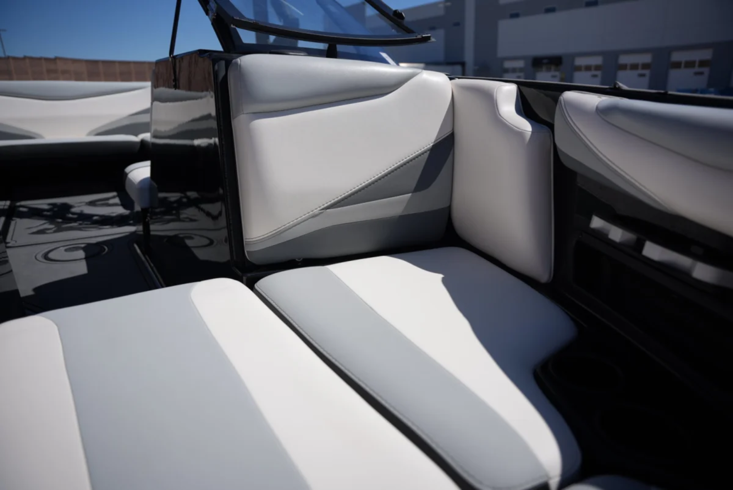 2019 Axis T22 