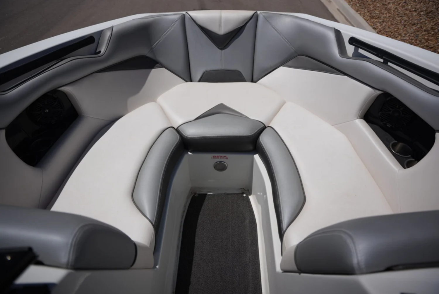 2016 Supreme S211
