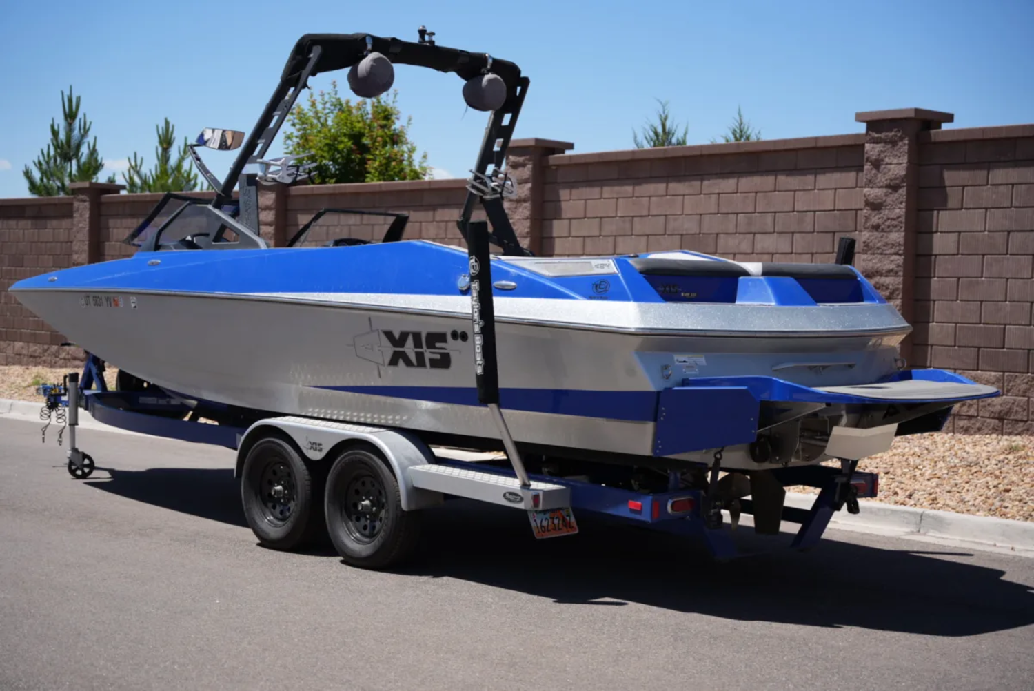 2015 Axis A24