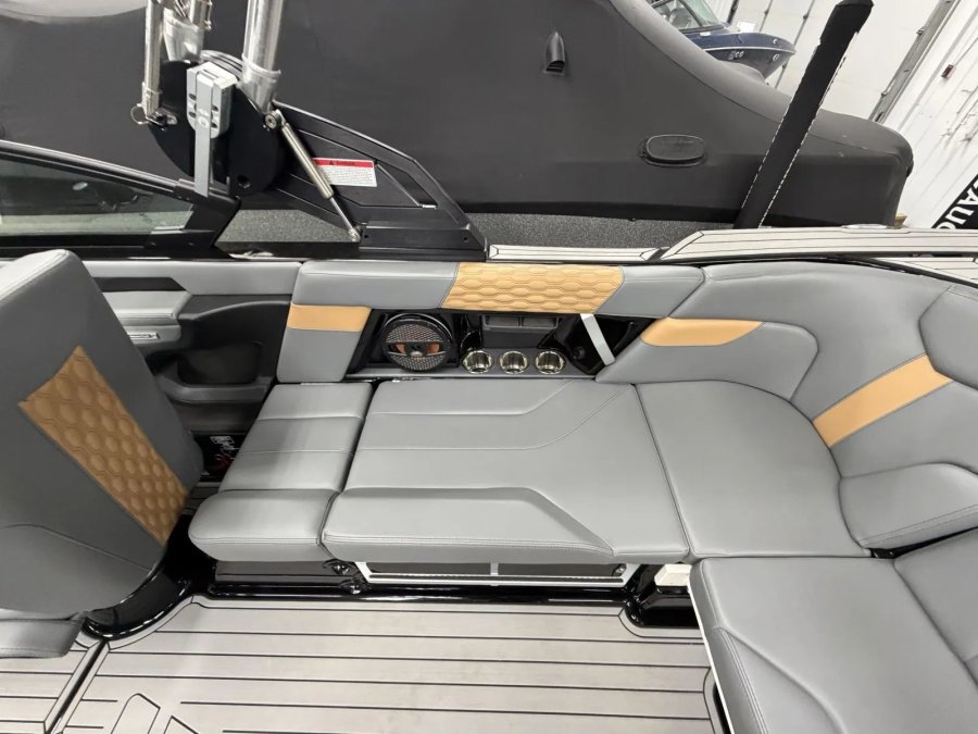2025-mastercraft-xt23-139016-image19