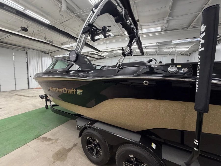 2025-mastercraft-xt23-139016-image5