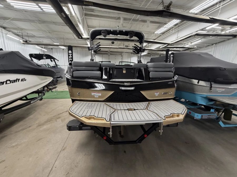 2025-mastercraft-xt23-139016-image8