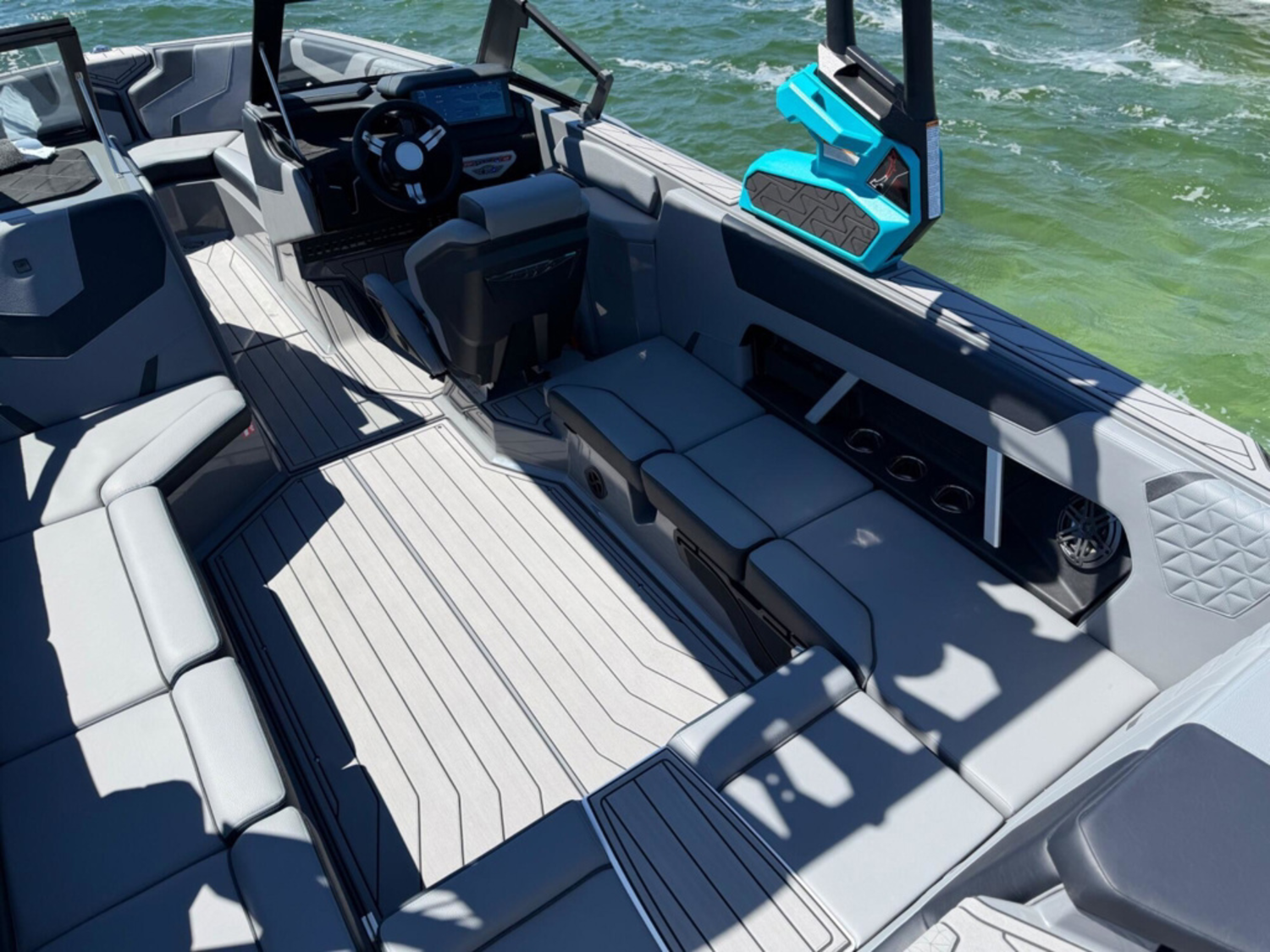 2026 Nautique GS22