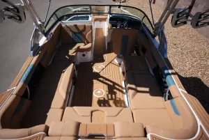 2026-mastercraft-xt24-139035-image14.webp