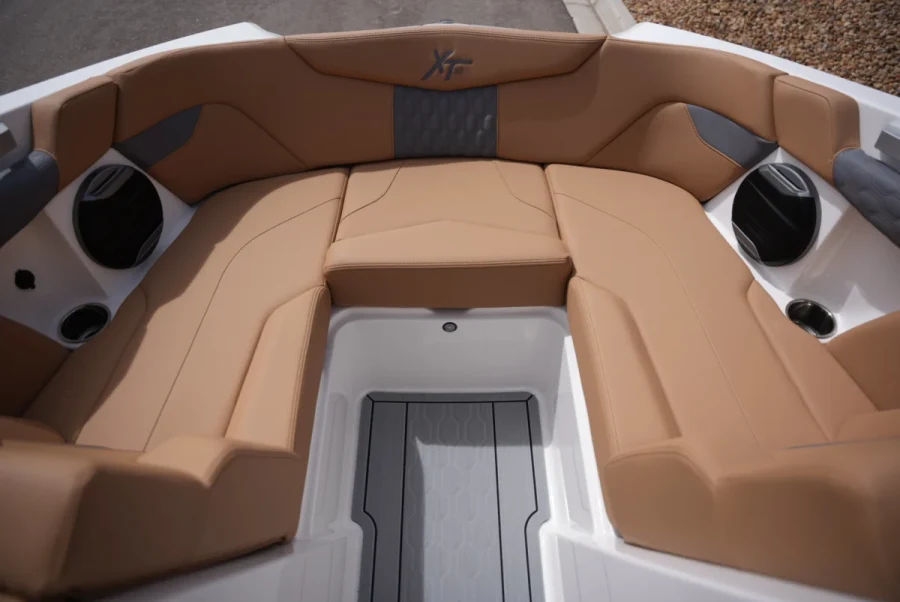2026-mastercraft-xt20-139041-image8.webp