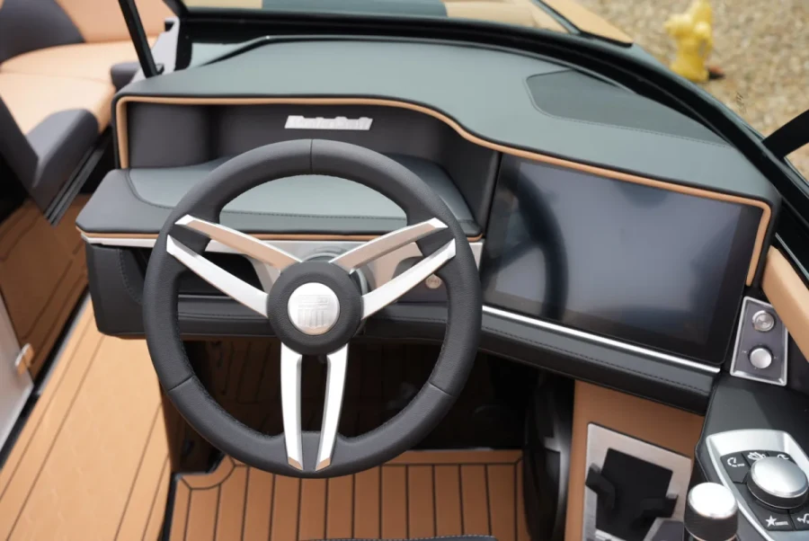 2026-mastercraft-xt22-139042-image10.webp