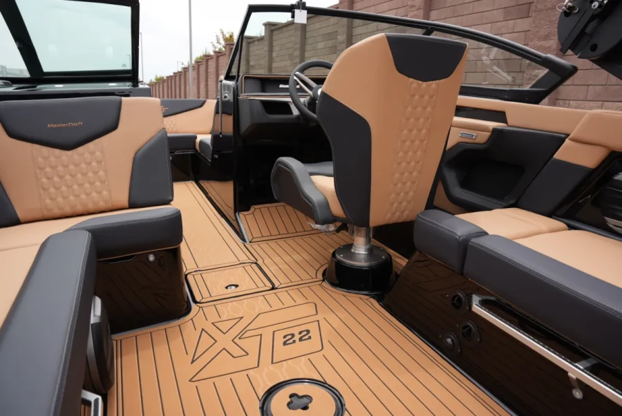 2026-mastercraft-xt22-139042-image14.webp