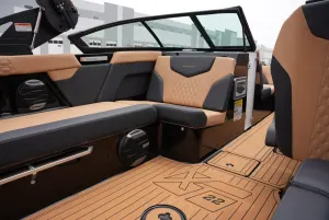 2026-mastercraft-xt22-139042-image15.webp
