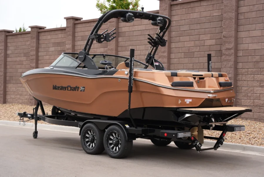 2026-mastercraft-xt22-139042-image2.webp