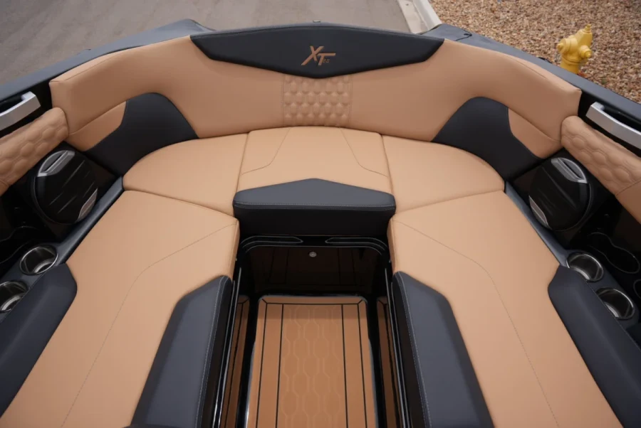 2026-mastercraft-xt22-139042-image9.webp