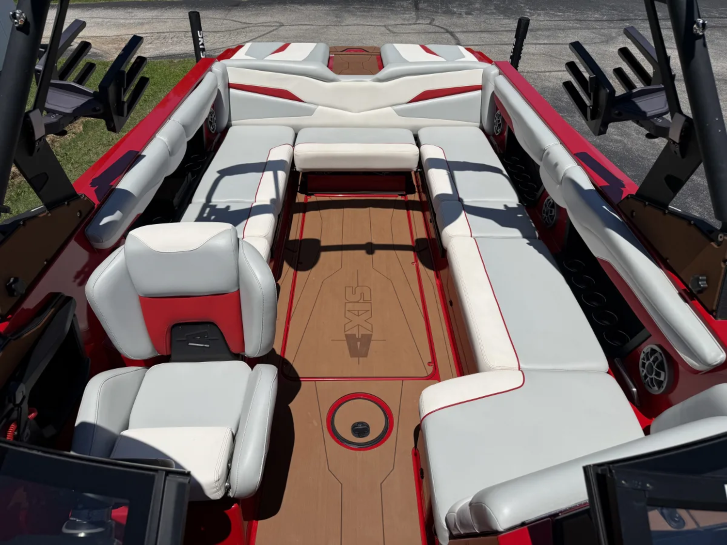 2023 Axis Boats T250