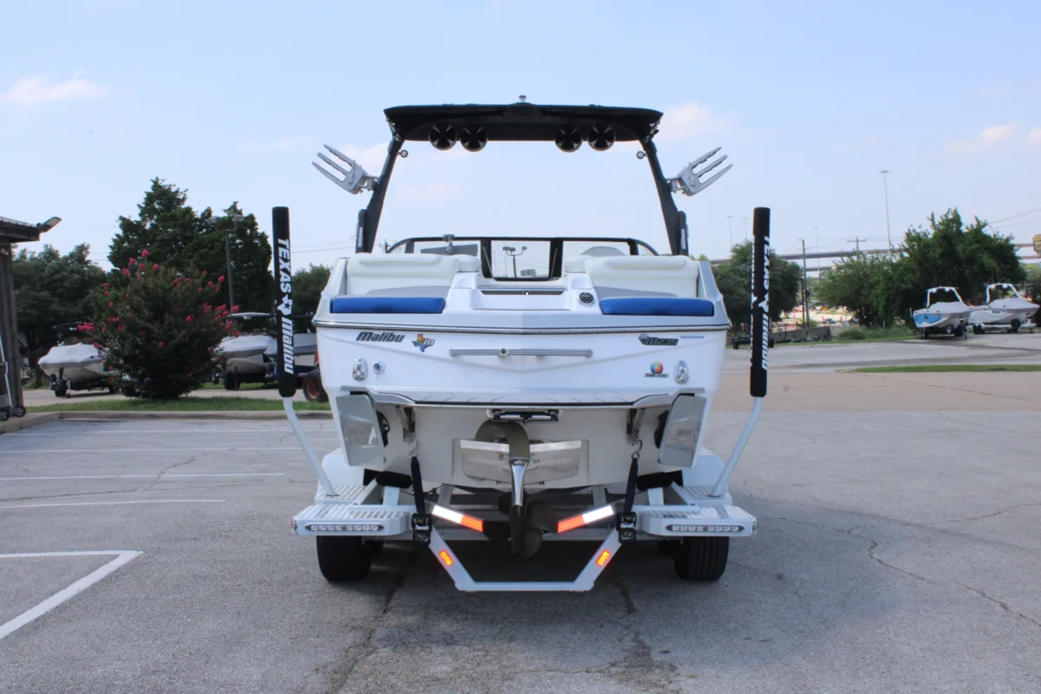 2016 Malibu M235