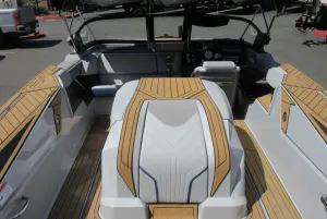 2025-nautique-ski-nautique-139068-image4.webp