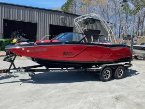 2016-mastercraft-nxt20-139075-image0_173551.webp