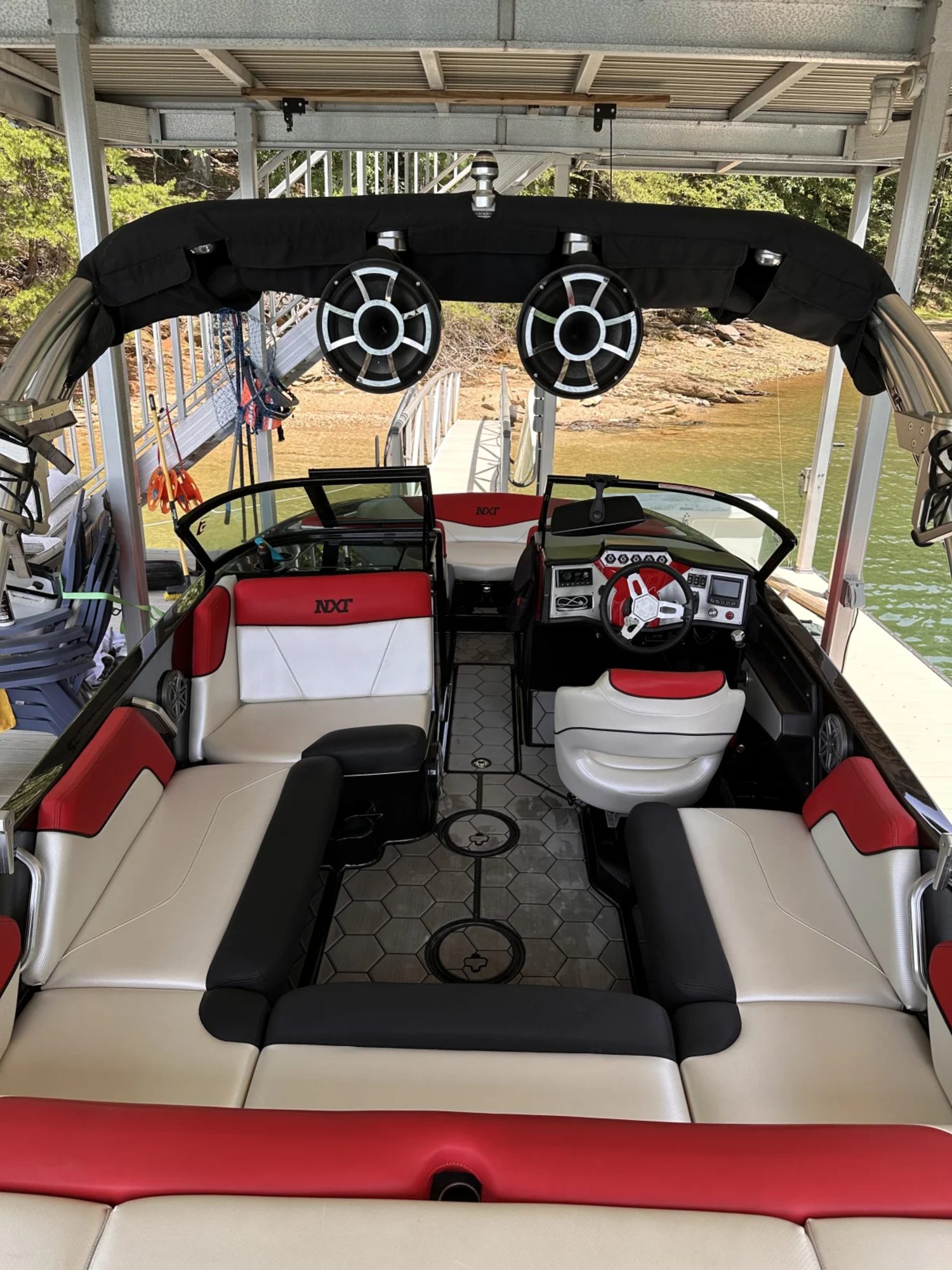 2016 Mastercraft NXT20