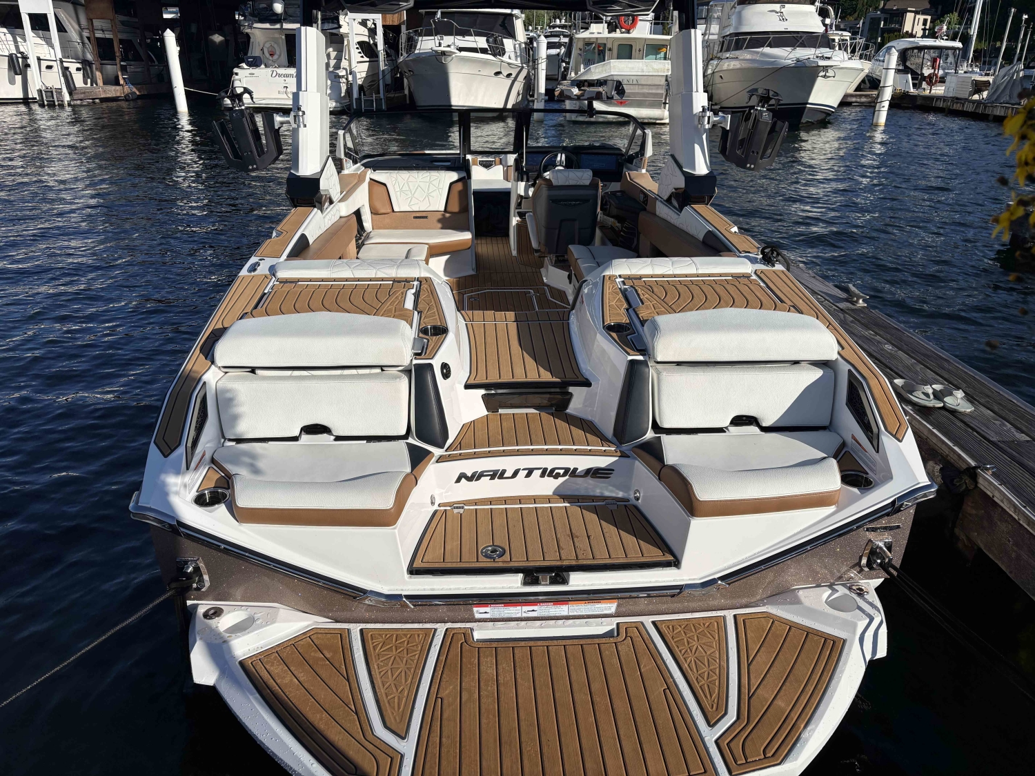 2023 Nautique Paragon 25