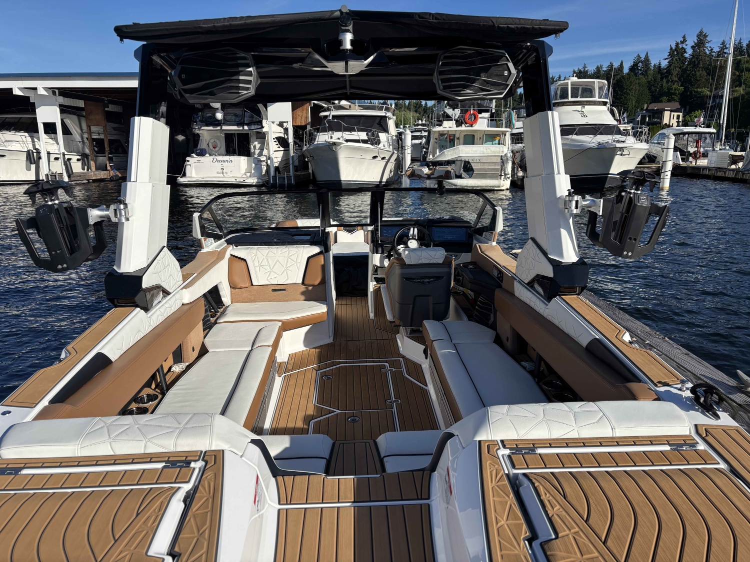 2023 Nautique Paragon 25