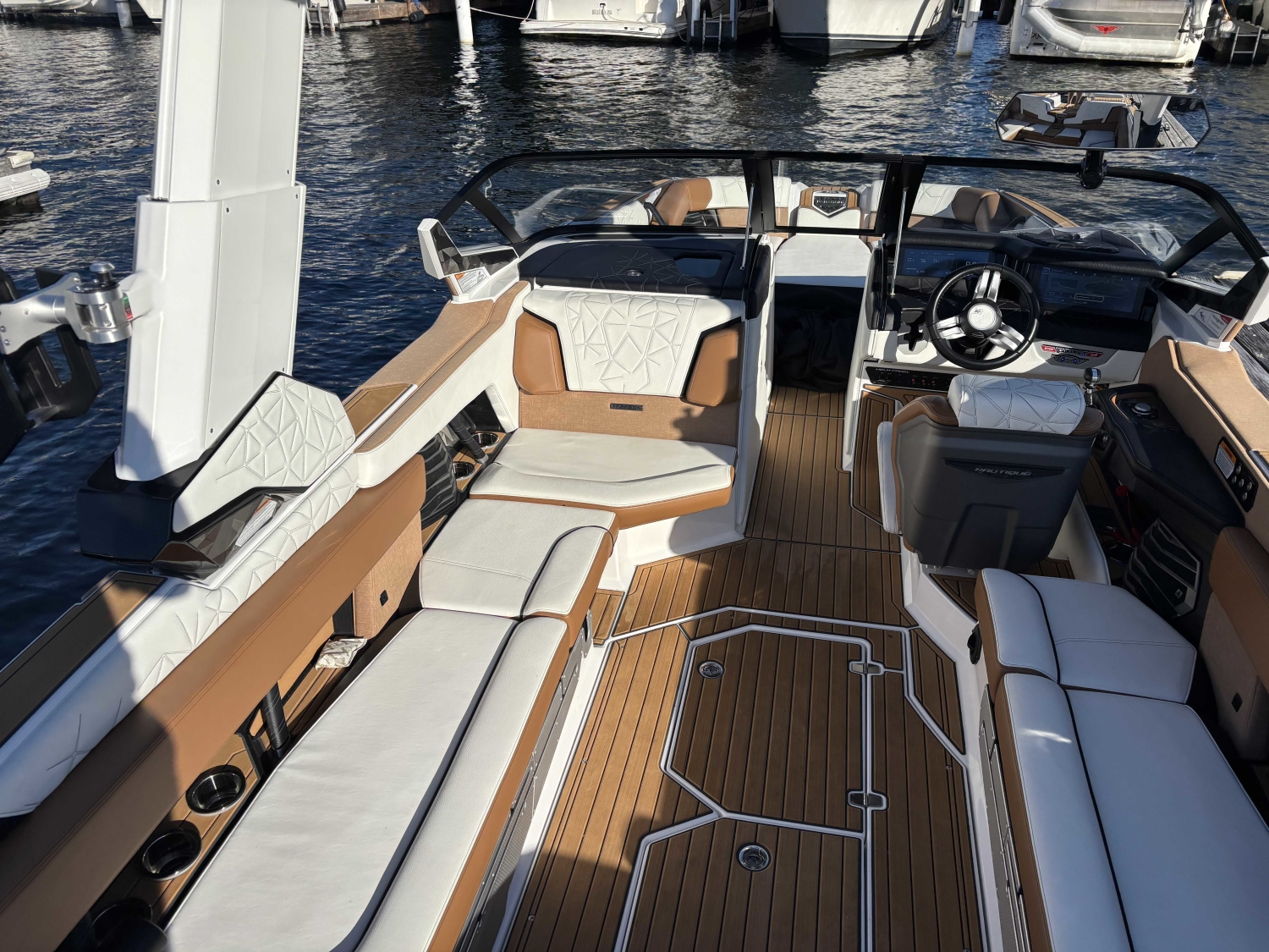 2023 Nautique Paragon 25