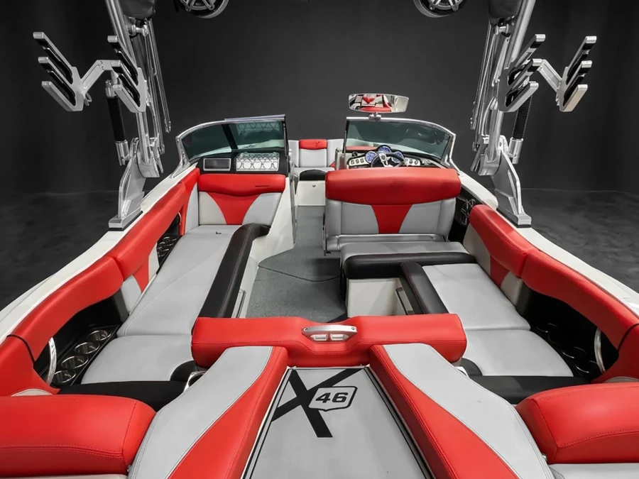 2016-mastercraft-x46-139092-image2