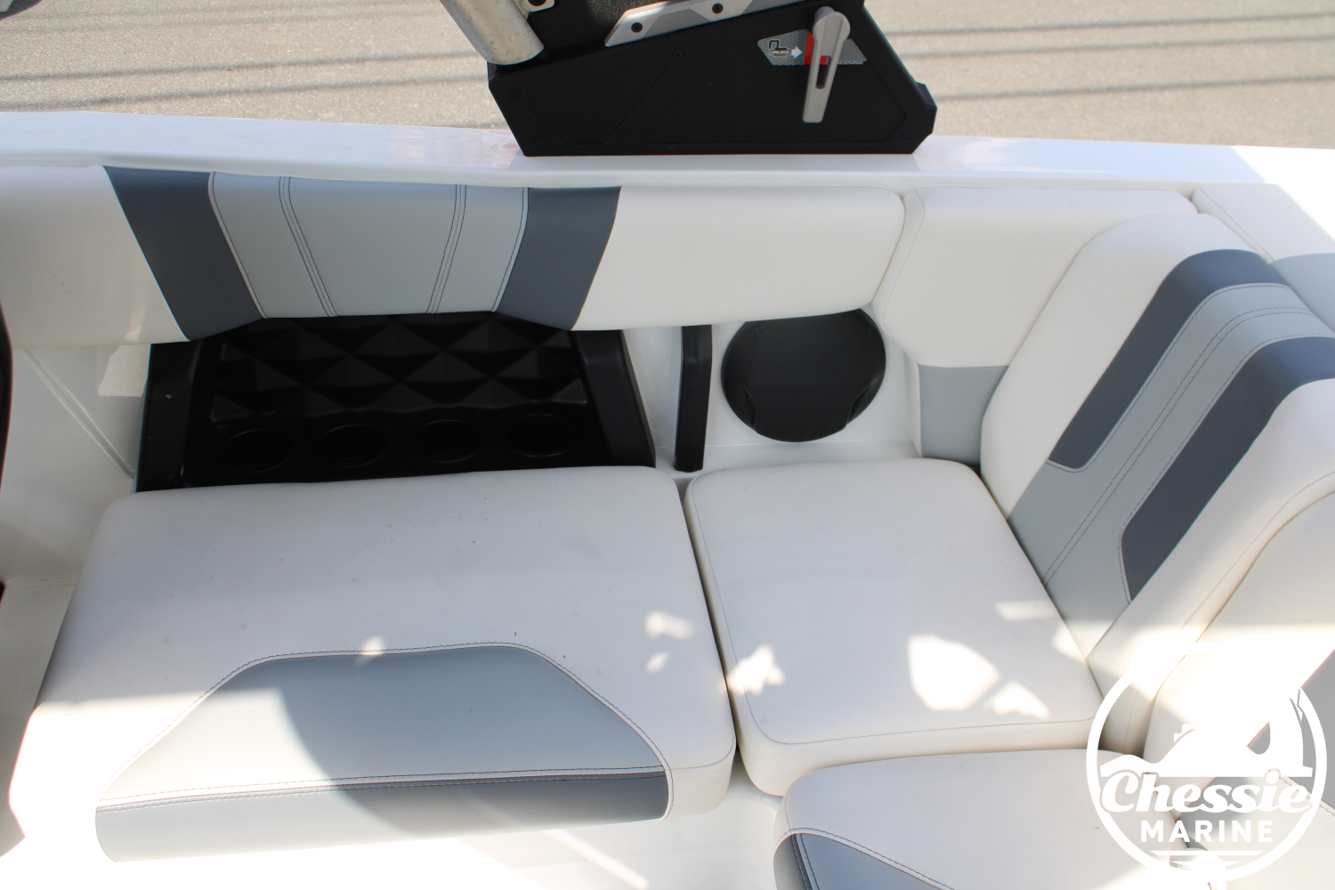 2024 Malibu 21 LX-R