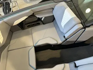 2027-mastercraft-x23-139096-image10