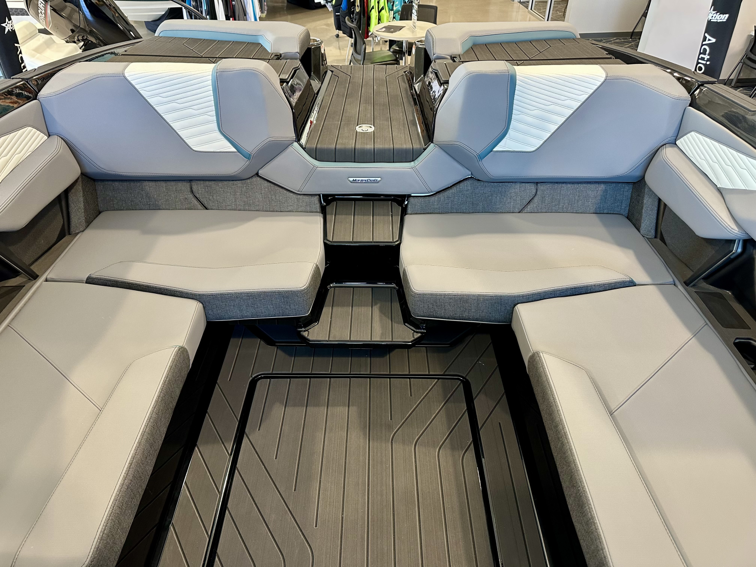 2027 MasterCraft X23