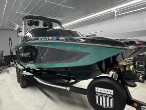 2018-mastercraft-x23-139103-image0.webp