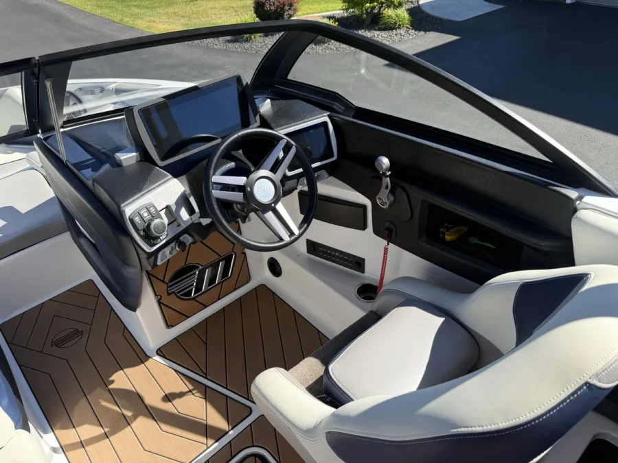 2018-malibu-wakesetter-23-lsv-139112-image2.webp