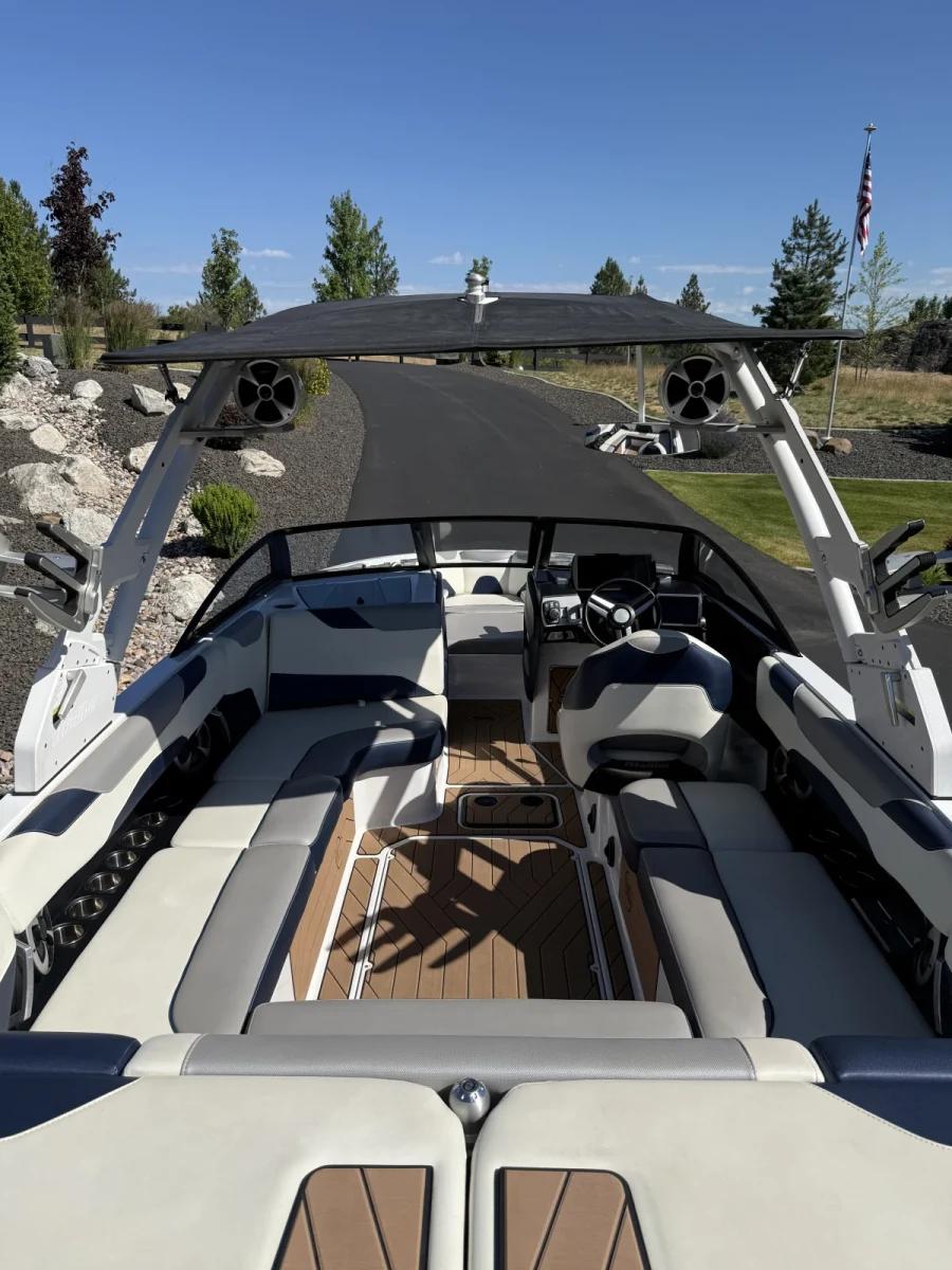 2018-malibu-wakesetter-23-lsv-139112-image6.webp