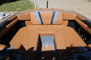 2026-malibu-m242-139116-image16.webp