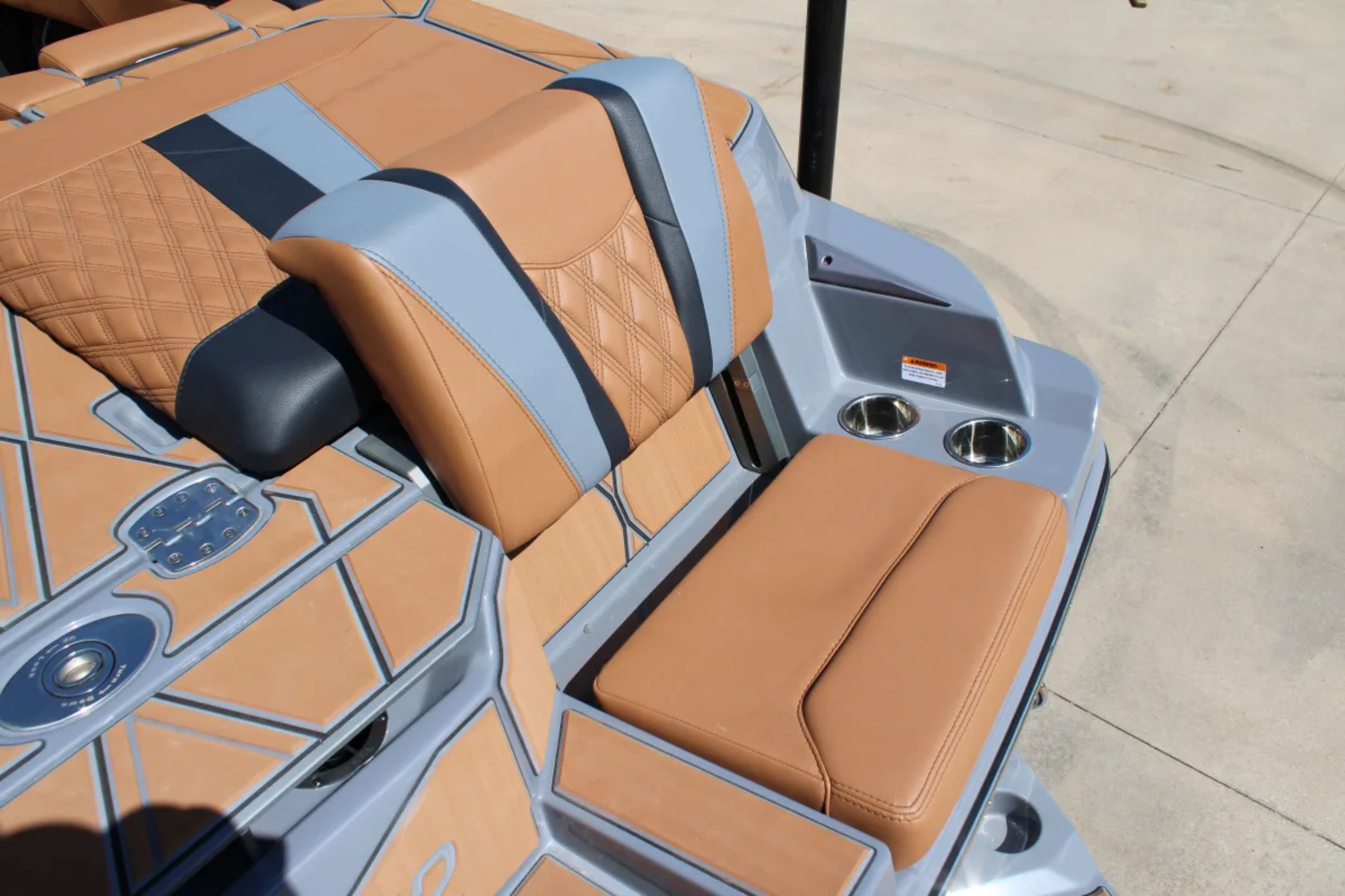 2026 Malibu M242