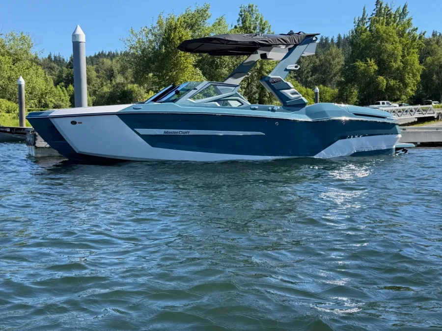 2026-mastercraft-x24-139126-image1.webp
