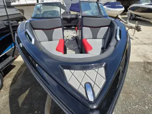 2019-mastercraft-xt25-139129-image4.webp