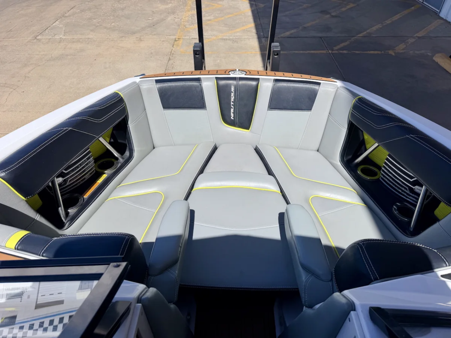 2014 Nautique G21