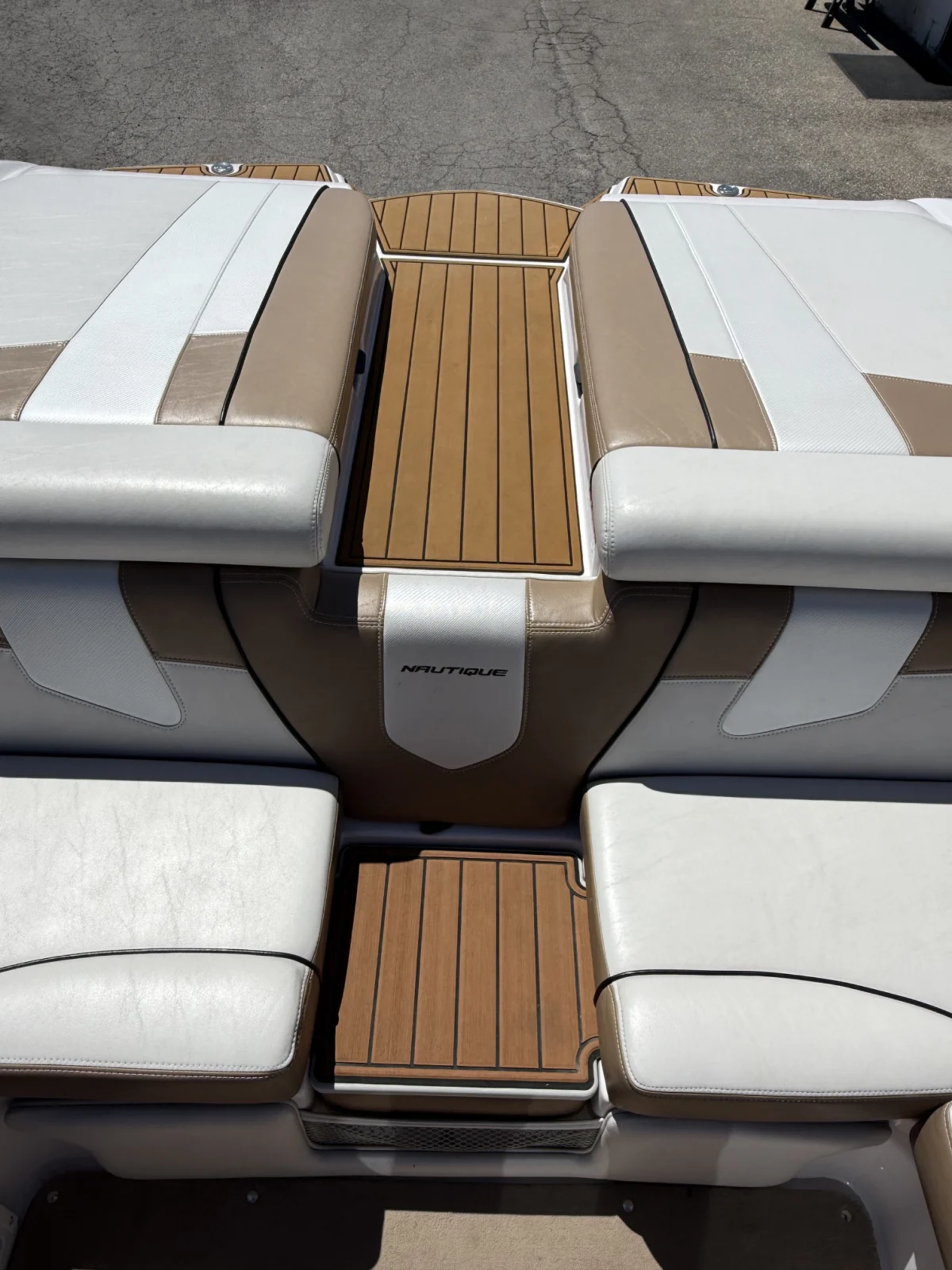 2012 23' Super Air Nautique 230 Team Bowrider