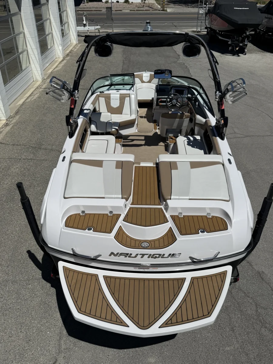 2012-nautique-super-air-nautique-230-139132-image14.webp