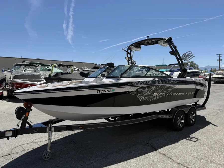 2012-nautique-super-air-nautique-230-139132-image2.webp