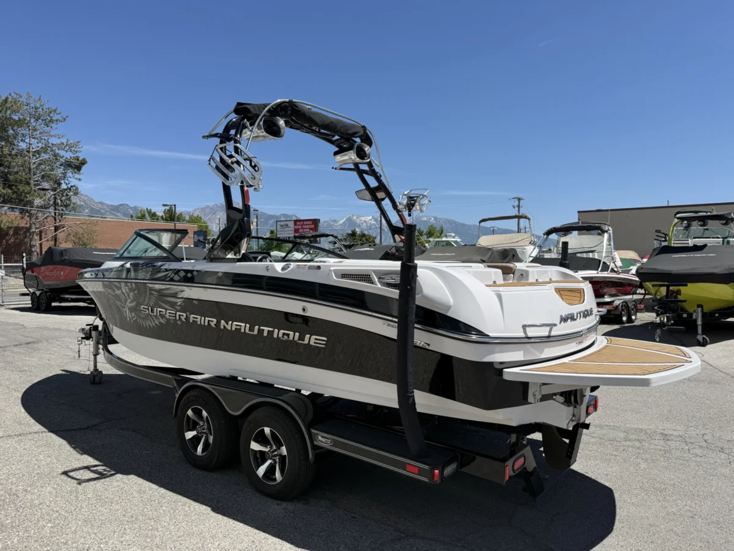 2012 23' Super Air Nautique 230 Team Bowrider